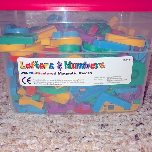 Educational Insights Alpha Magnets & Math Magnets - Picture 4 of 7